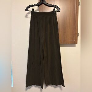 ASTR the label- dark olive Wide-Leg Pants